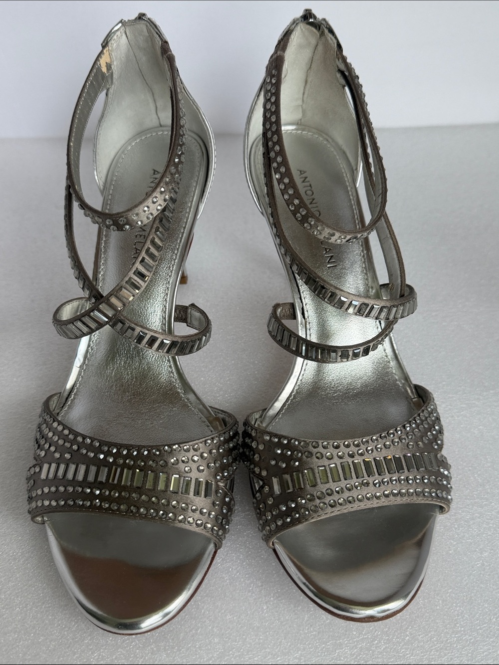 ANTONIO MELANI Tess Silver Rhinestone Strappy Heels Sandals Size 9M - Picture 3 of 15